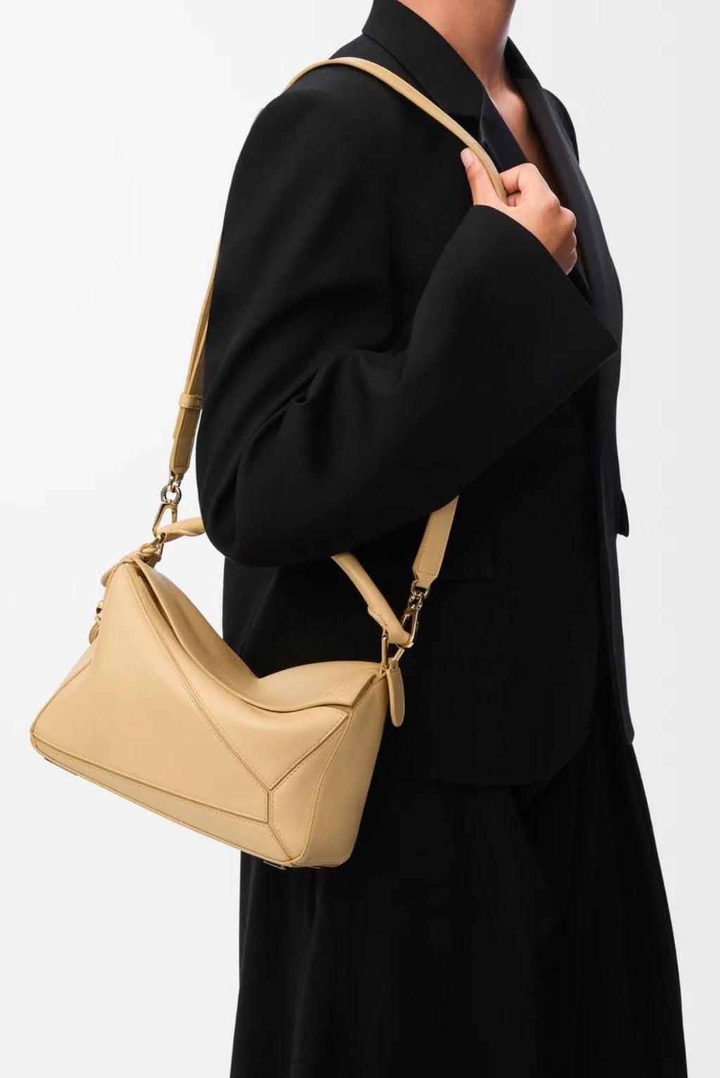 Loewe puzzle bag,Loewe puzzle yellow bag,Loewe puzzle bag small,Loewe small featherlight puzzle bag,Loewe bag,Loewe Lambskin