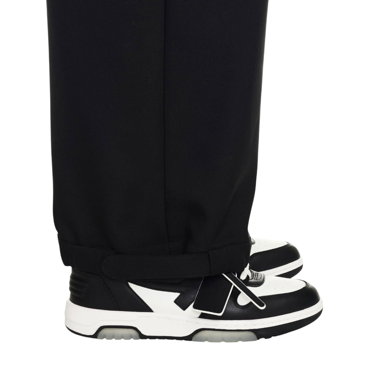 Winniemodo,Winnie modo,Off White Out Of Office Calf Leather sneaker,Off white out of office white and black,Off white sneaker