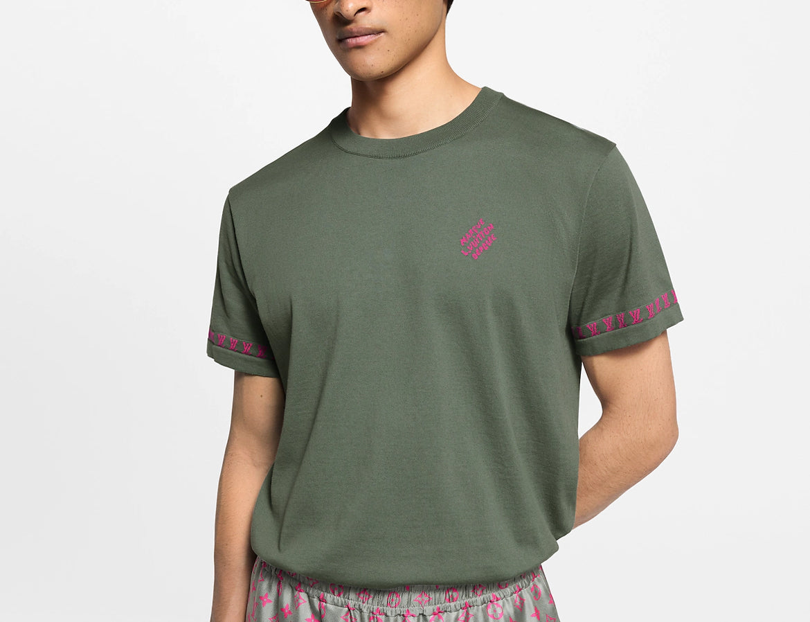 Louis Vuitton 1AHUUU,LV 1AHUUU,Louis Vuitton short sleeved signature crewneck,Louis Vuitton green t-shirt,LV green tee,Louis