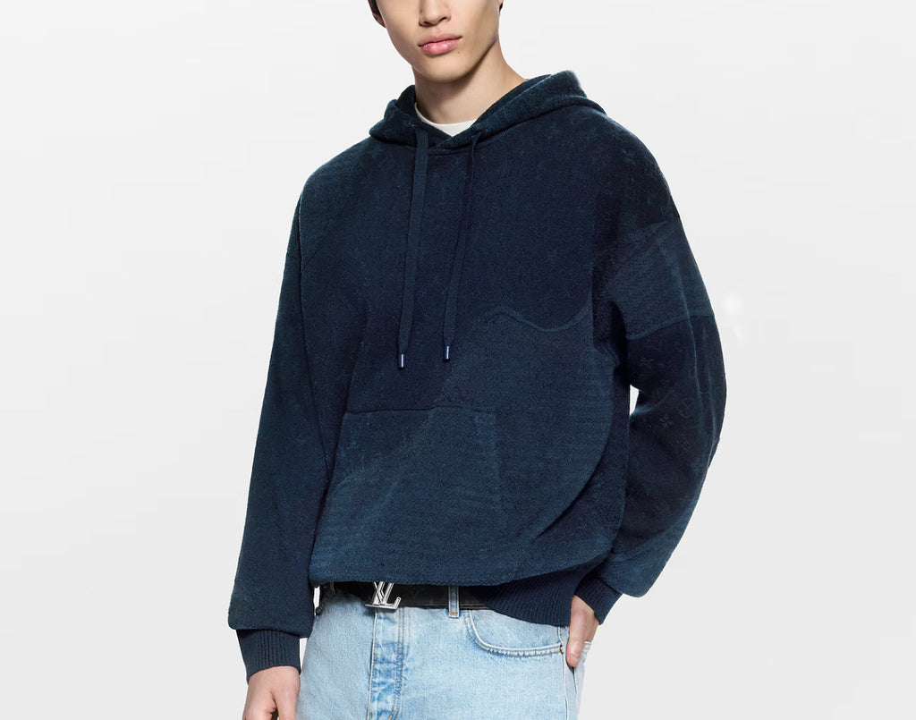 Winniemodo,Winnie modo,Louis Vuitton 1AIWFV,LV 1AIWFV,Louis Vuitton graphic jacquard hoodie,Louis Vuitton hoodie,Louis Vuitto