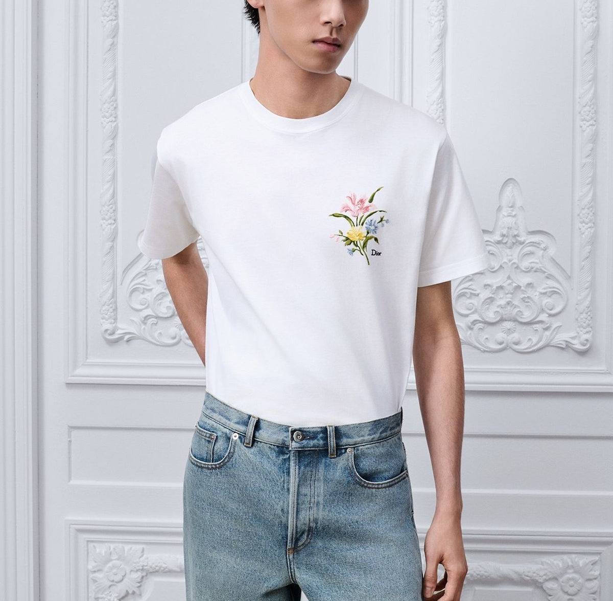 Winniemodo,Winniemodony,Dior 693J640A3282,Dior T-Shirt,Dior T- Shirt mens,Dior T-Shirt secret garden,Dior Tee on sale,Dior cl