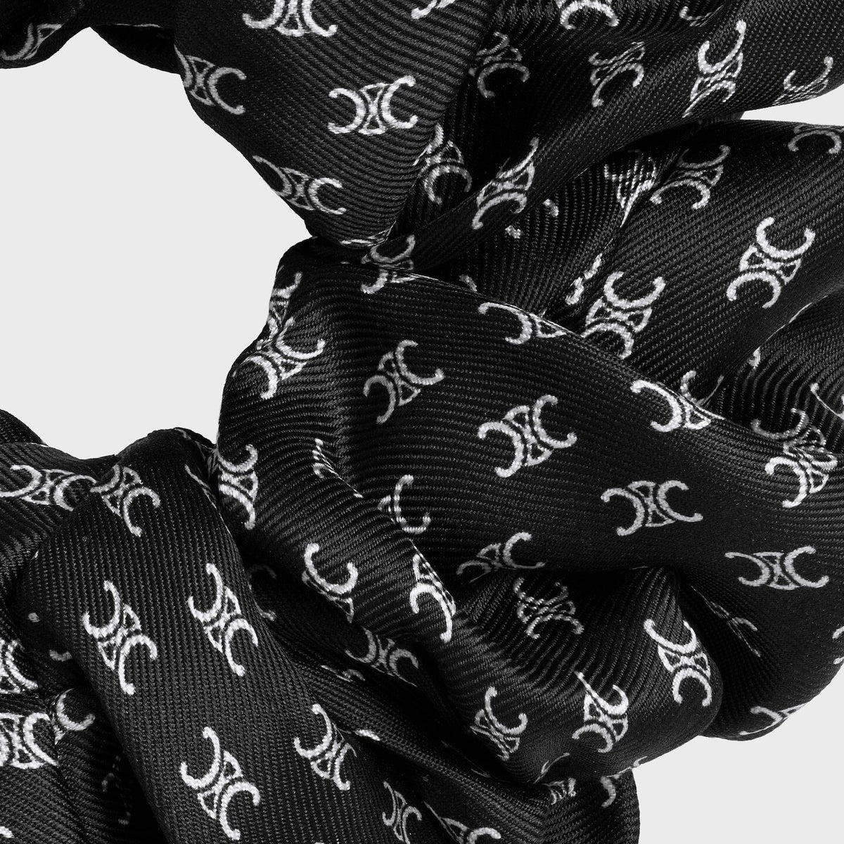 Winniemodo,Winniemodony,Celine B10803F99,Celine scrunchy,Celine hair band,Celine hair clip,Celine hair triomphe scrunchy,Celi