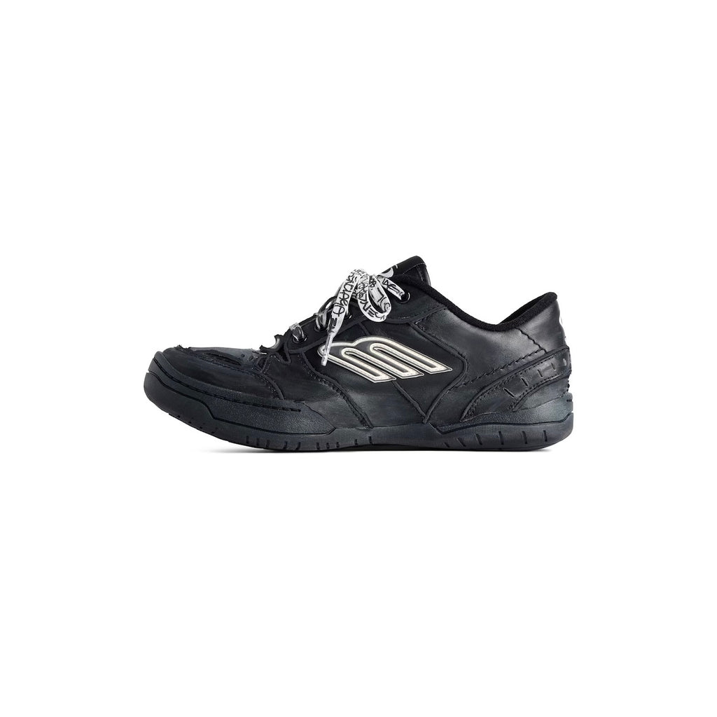 Balenciaga 841765 WCURB,Balenciaga Men’s Hampton Worn-Out Sneaker In Black,Balenciaga hampton sneaker,Balenciaga hampton worn