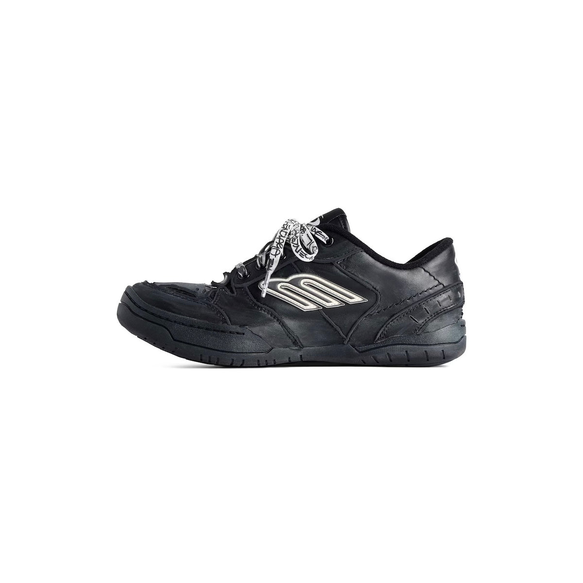 Balenciaga 841765 WCURB,Balenciaga Men’s Hampton Worn-Out Sneaker In Black,Balenciaga hampton sneaker,Balenciaga hampton worn