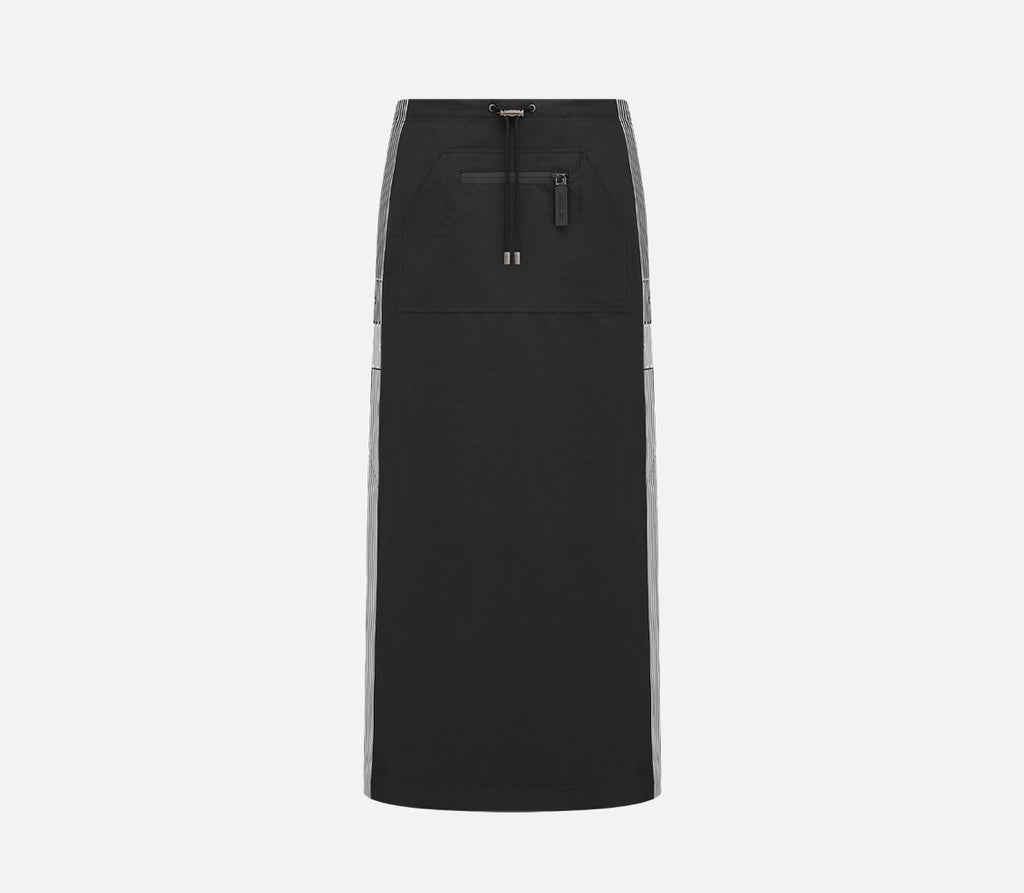Dior 527J30A2205,Dior mid length skirt,Dior mid length black skirt,Dior black skirt,Dior skirt 2025,Dior skirt Dior logo at s