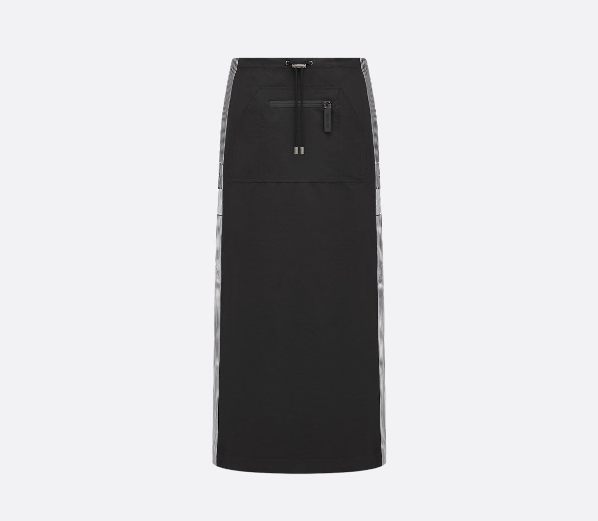 Dior 527J30A2205,Dior mid length skirt,Dior mid length black skirt,Dior black skirt,Dior skirt 2025,Dior skirt Dior logo at s