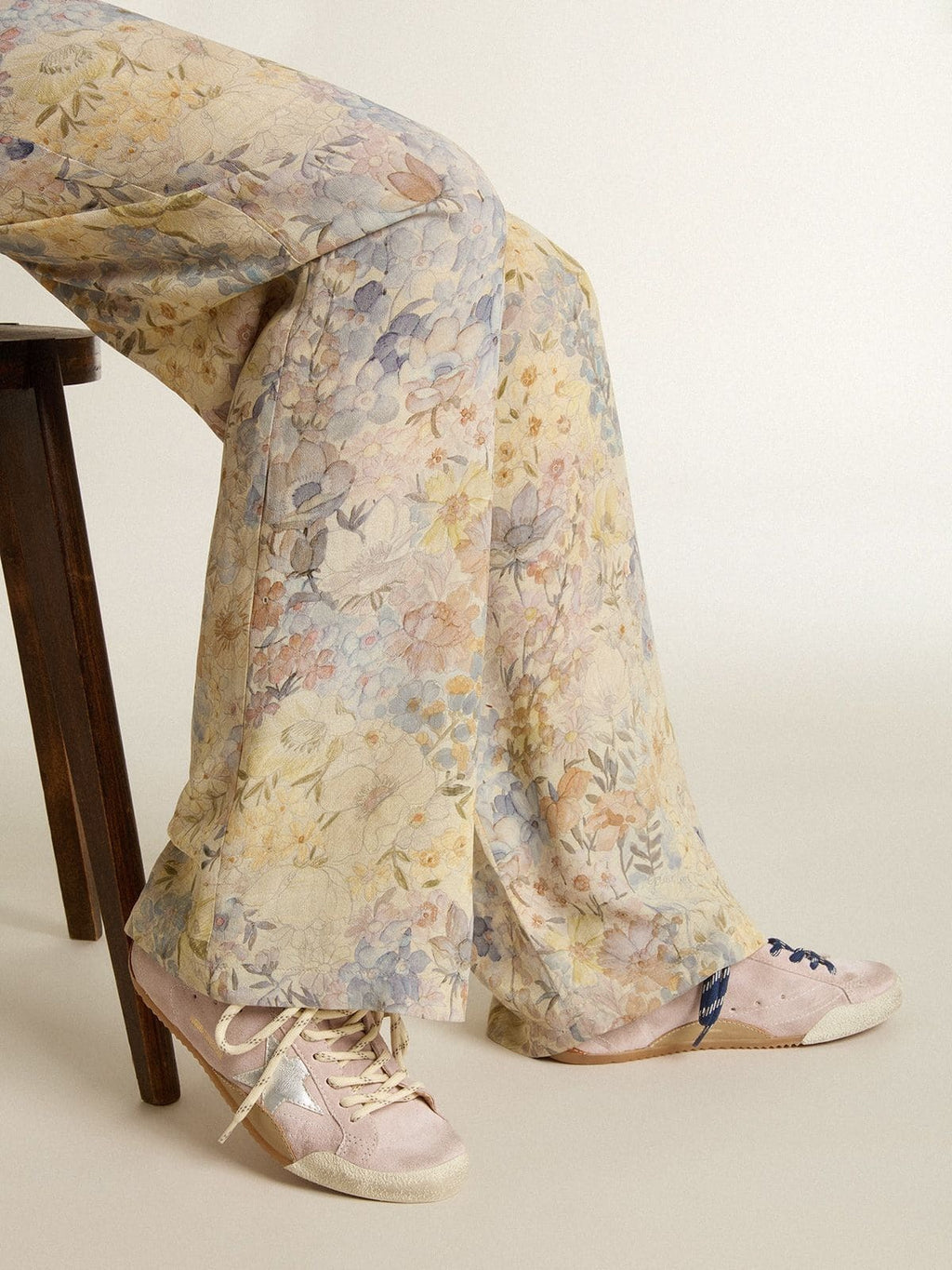 Golden Goose true star in pastel pink suede with sliver star sneaker,Golden goose pink sneaker,Winniemodo,Winnie modo,Golden