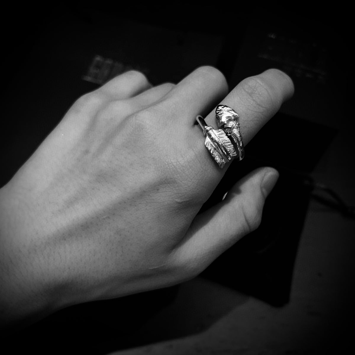 Goro’s Gold Head Feather Bow and Arrow Ring
