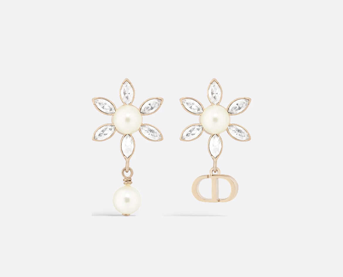 Dior bloom in Dior earrings,Dior bloom earrings,Dior flower earrings,Dior flower earrings,Dior asymmetric earrings,Dior cryst