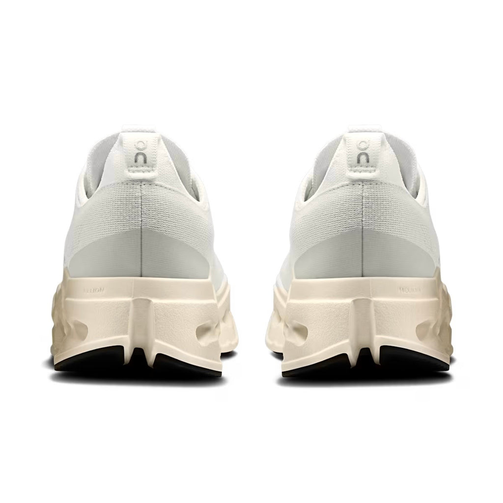 Winniemodo,Winnie modo,On Cloudsurfer Max sneaker, On Cloudsurfer Max, On Cloudsurfer Max white,On cloud running shoes,On clo