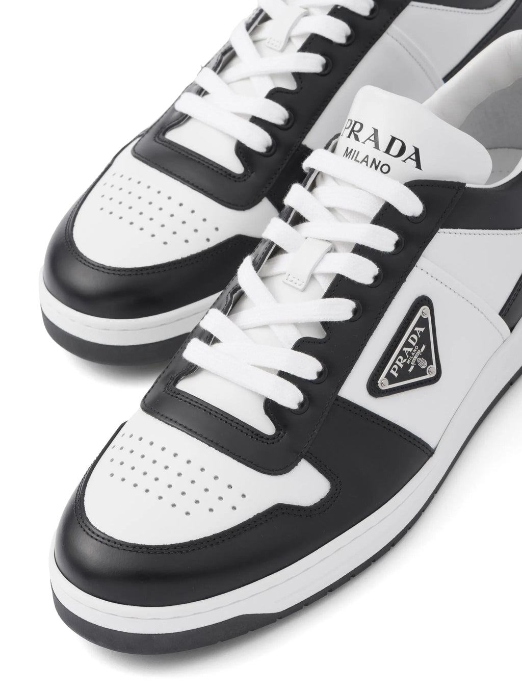 Prada 2EE364,Prada downtown low top sneaker,Prada sneaker black and white,Prada mens sneaker,Prada sneaker for sale,Prada men