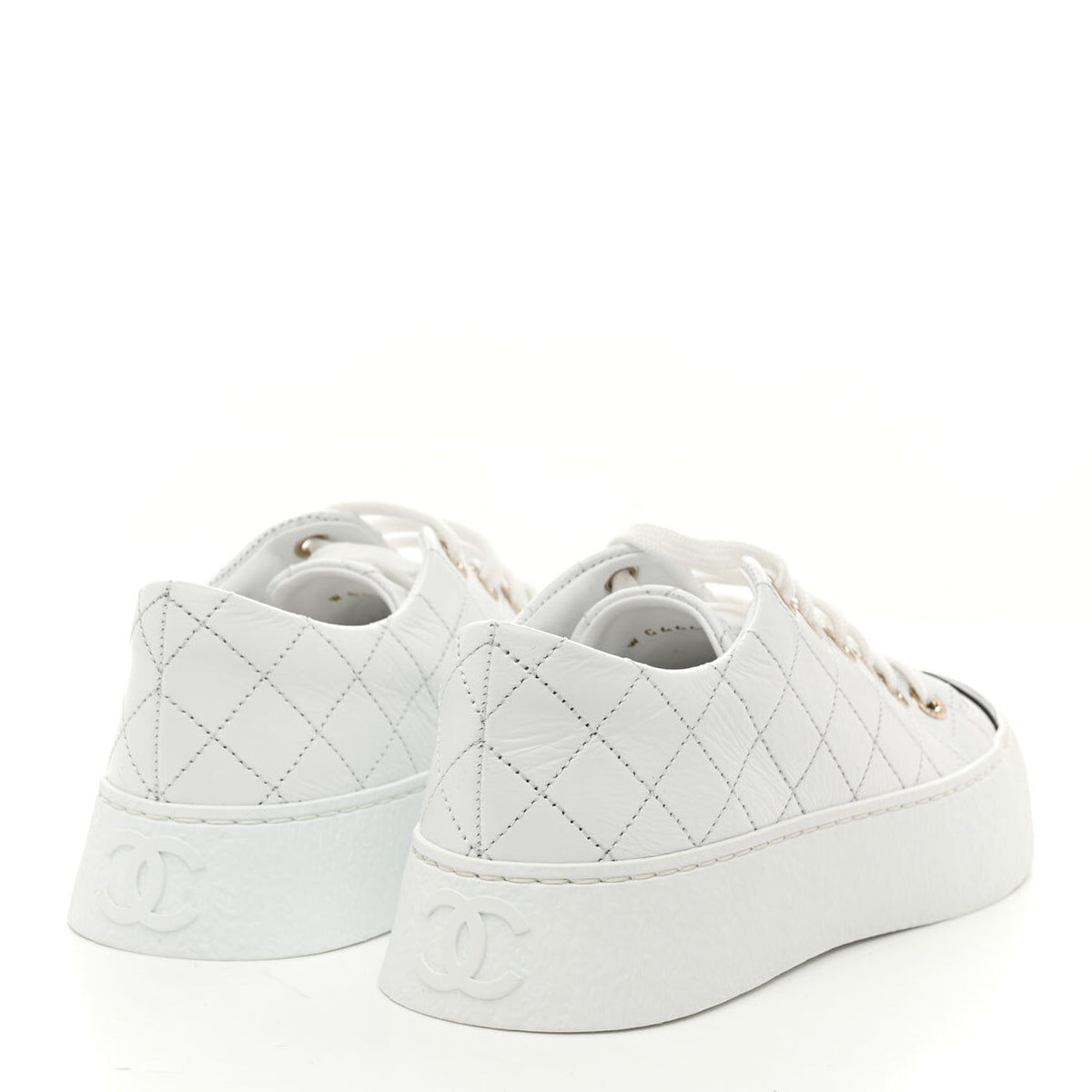 Winniemodo,Winniemodony,Chanel G446620,Chanel sneaker,Chanel sneaker black and white,Chanel sneaker panda sale,Chanel sneaker