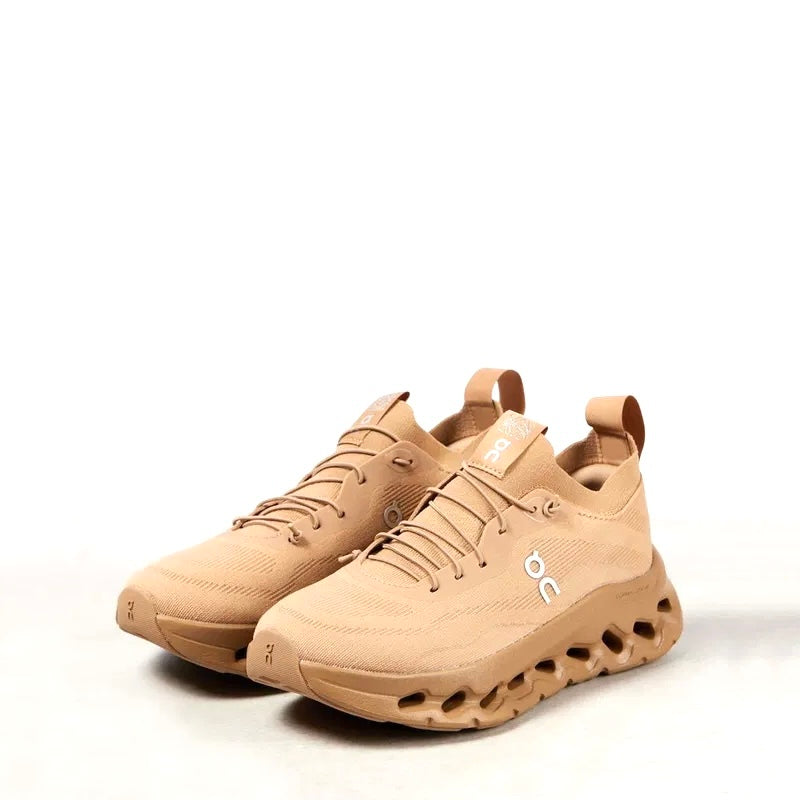 Loewe cloudtilt,Loewe sneaker sand,Loewe x on sneaker womens,On x Loewe cloudtilt sneaker sand,Loewe cloudtilt sneaker on sal