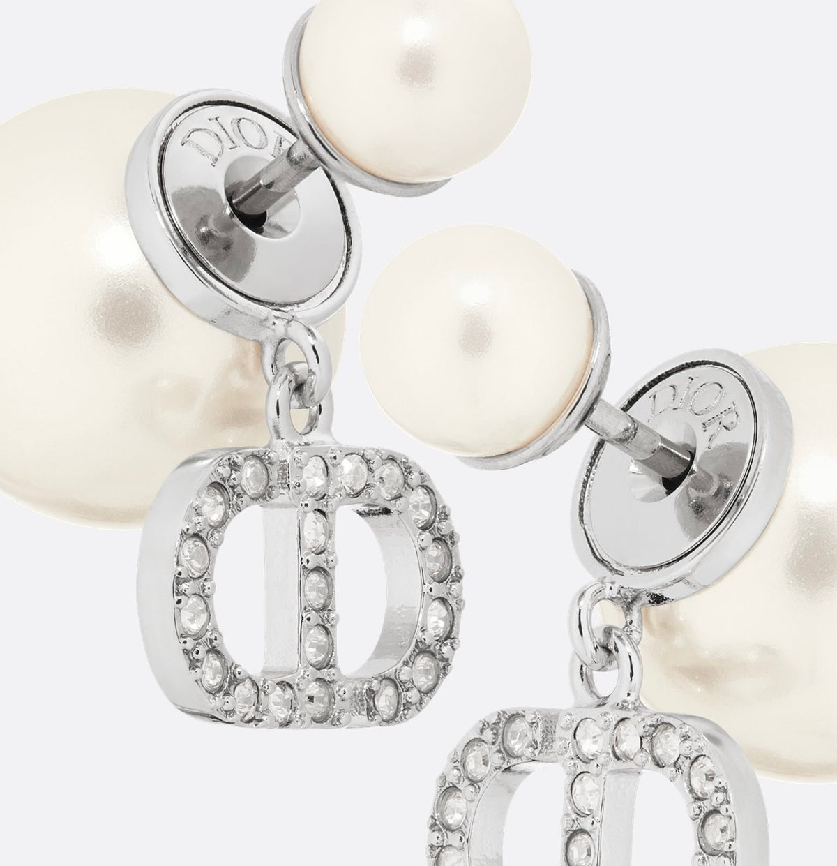 Winniemodo,Winnie modo,Dior tribales earrings,Dior earrings,Dior earrings sale,Dior pearls earrings,Dior pearls earrings sale
