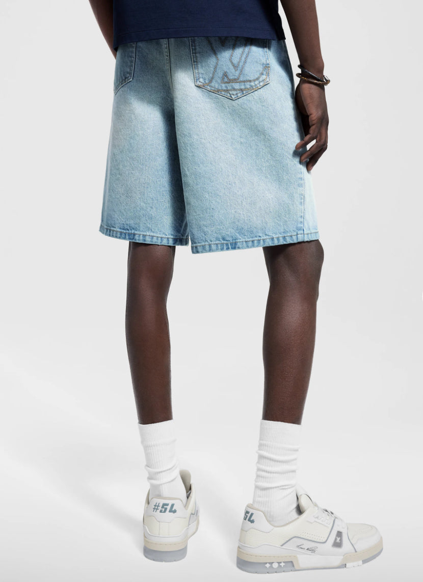 Louis Vuitton 1AGTHV,LV 1AGTHV,Louis Vuitton LV logo denim shorts,Louis Vuitton denim shorts,Louis Vuitton denim mens shorts,