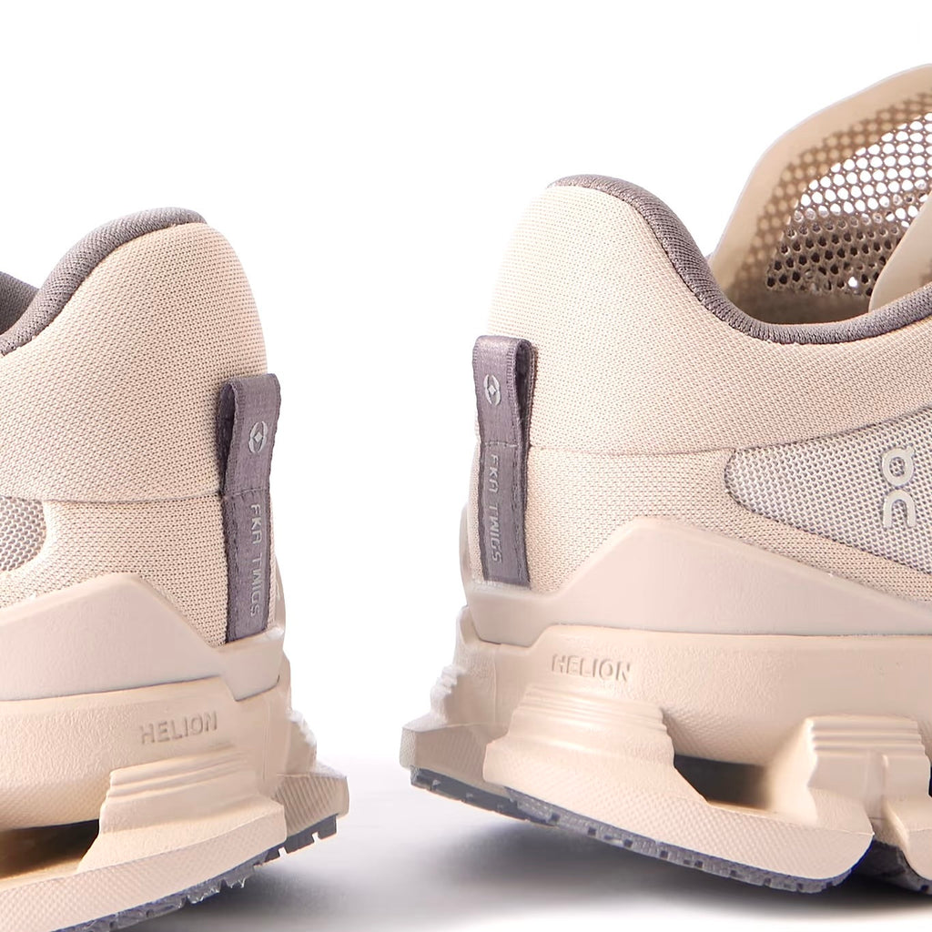 Winniemodo,Winnie modo,On Cloud X 4 FKA twigs sneaker,On Cloud X 4 FKA,On Cloud X 4 FKA grey,On Cloud X 4 FKA sneaker,On Clou