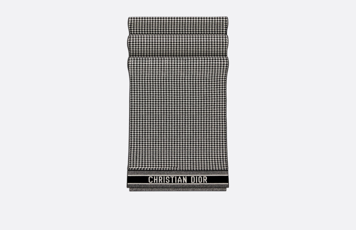Dior 30 Montaigne scarf,Dior 02MON310I001,dior scarf authentic,dior scarf outlet,Dior oblique shawl,dior scarf onsale,dior sc