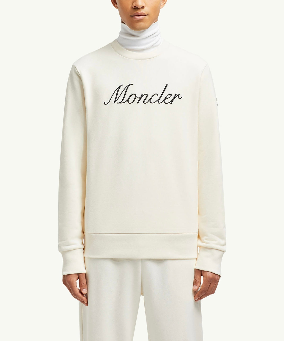 Winniemodo,Winnie modo,Moncler K10918G0003389AUJ,Moncler sweatshirt,Moncler Sweater,Moncler Sweater sale,Moncler Sweater whit