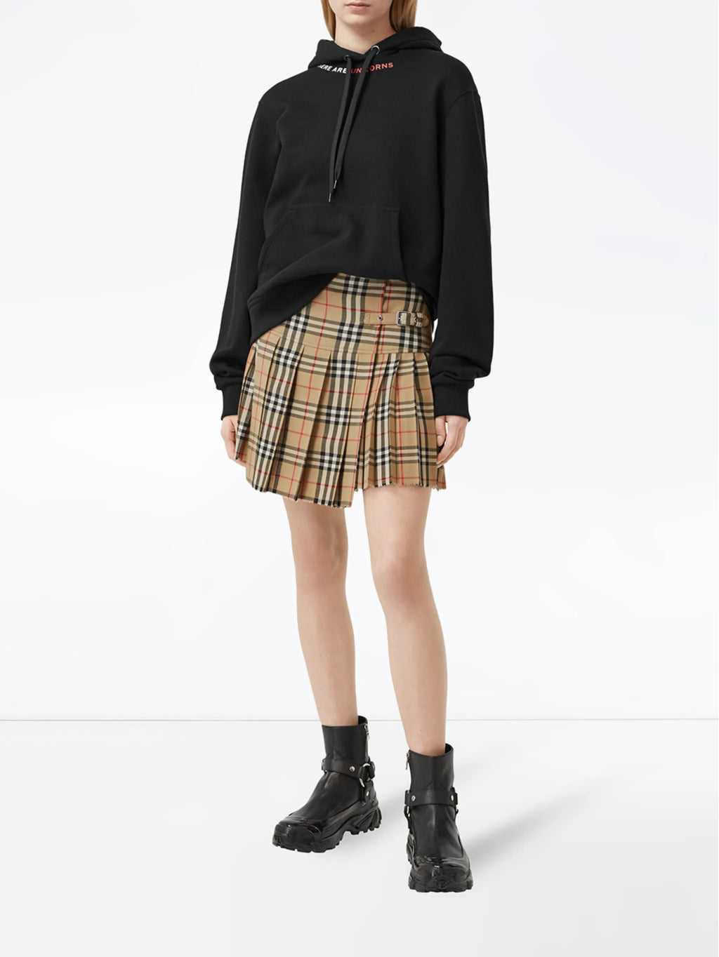 Winniemodo,Winnie modo,Burberry 8025832,Burberry vintage check kilt,Burberry vintage check skirt,Burberry check skirt,Burberr