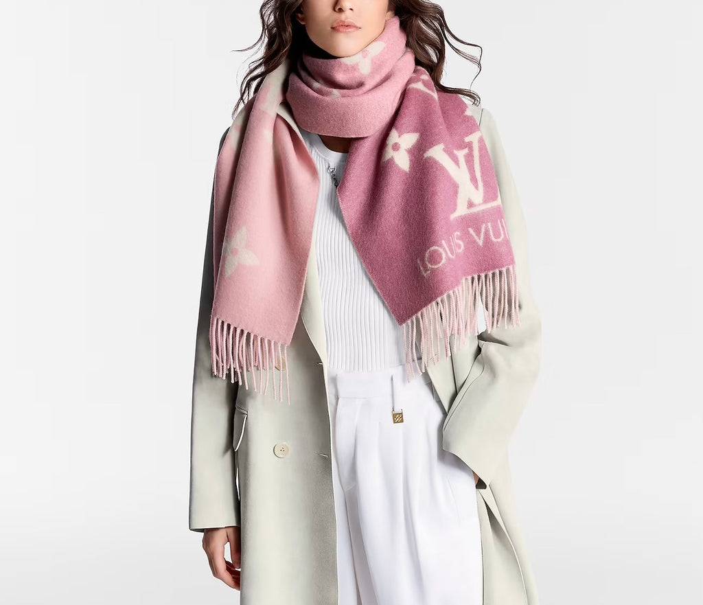 Winniemodo,Winniemodony,Louis Vuitton M77375,LV M77375,Louis Vuitton Reykjavik scarf pink,LV Reykjavik scarf sale,Louis Vuitt