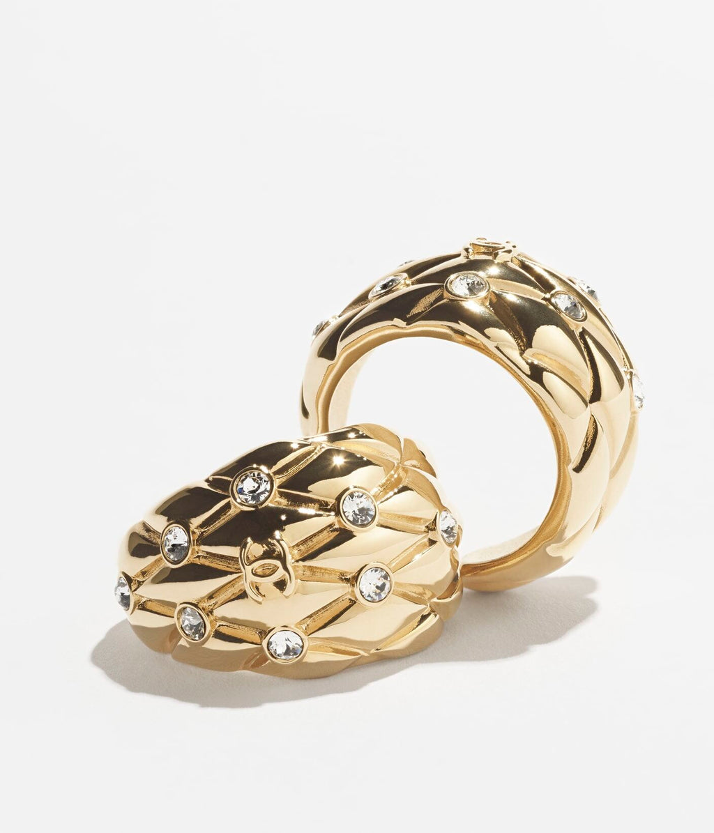 Winniemodo,Winniemodony,Chanel hoop earrings,Chanel earrings 2026,Chanel earrings sale,Chanel earrings outlet,Luxury Style,Fa