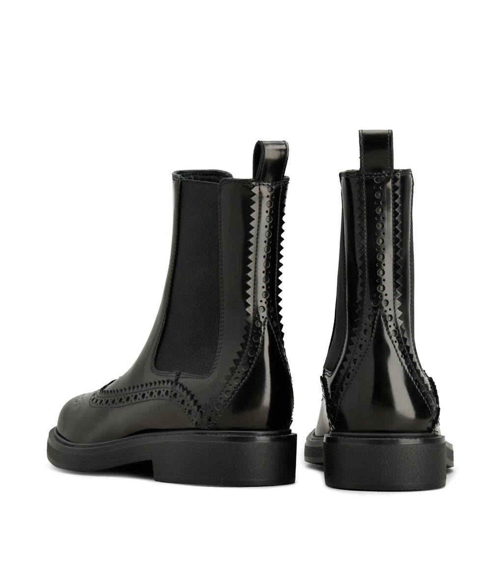 Winniemodo,Winnie modo,Tod’s Brogue style Chelsea boots,Tods boots,Tods boots sale,Tods boots black,Tods boots womens,Tods bo
