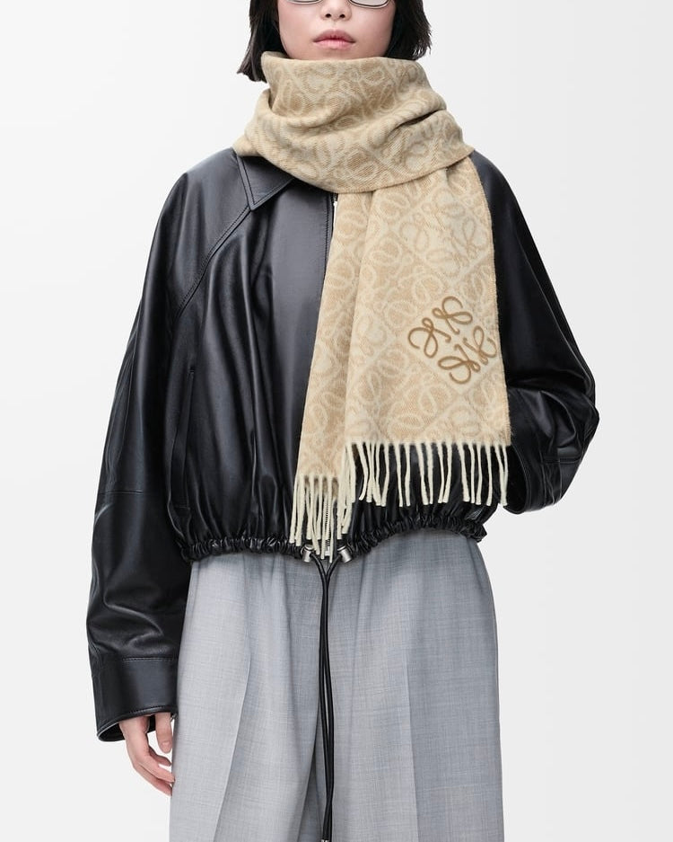 Winniemodo,Winnie modo,Loewe F811SS1X01,Loewe scarf cashmere,Loewe scarf,Loewe scarf sale,Loewe Anagram scarf,Loewe Anagram s