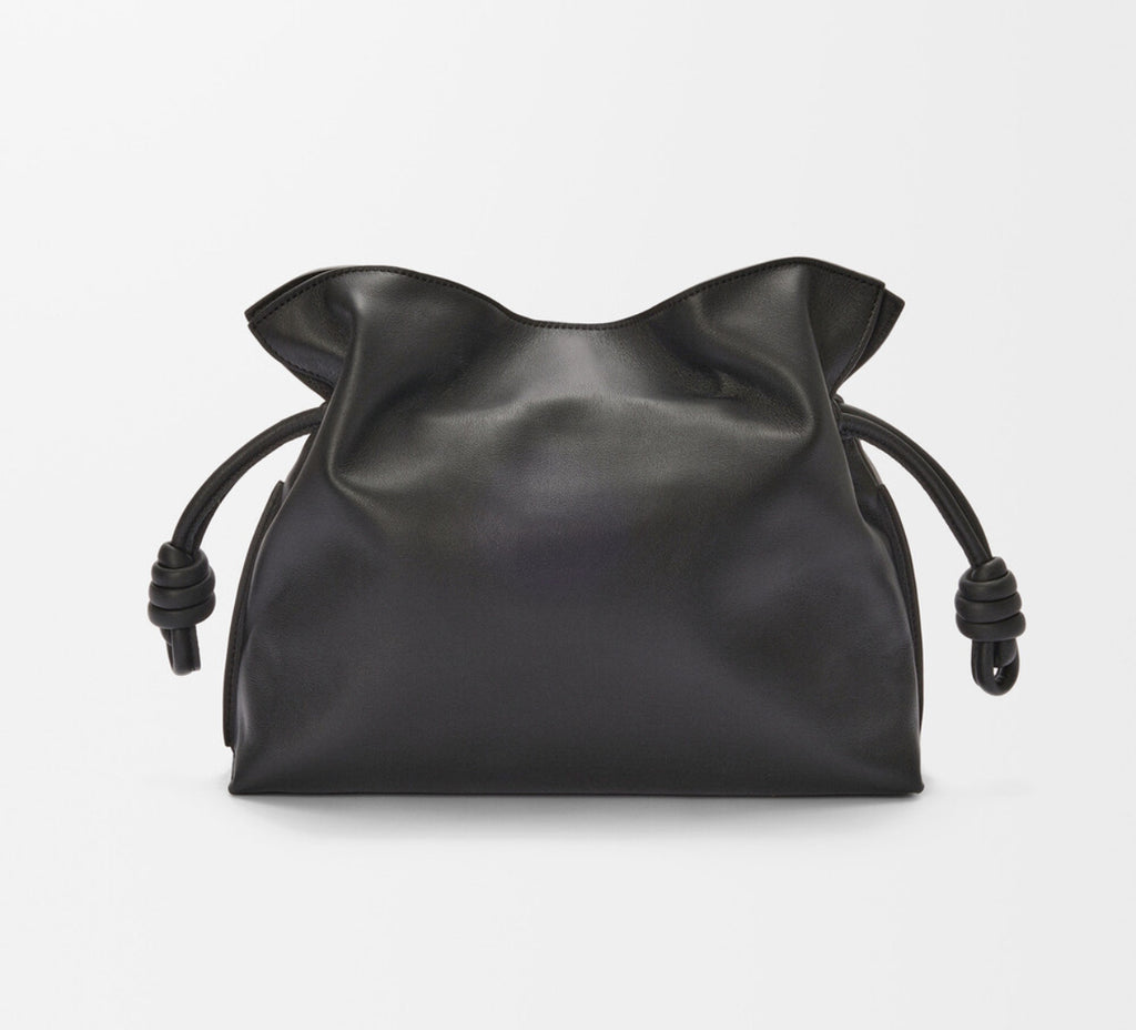 Winniemodo,Winnie modo,Loewe A411FC1XDD,Loewe bag,Loewe bag sale,Loewe flamenco bag,Loewe flamenco medium,Loewe flamenco medi