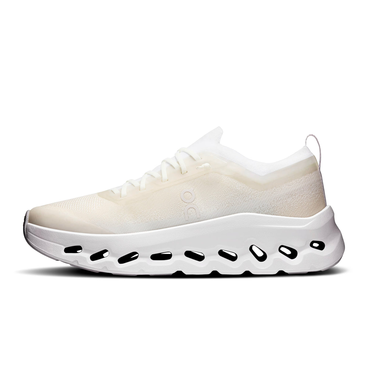 Winniemodo,Winnie modo,Winniemodony,On Cloudtilt Moon Sneaker,On Cloudtilt Moon,On Cloudtilt Moon white,On cloud sneaker whit