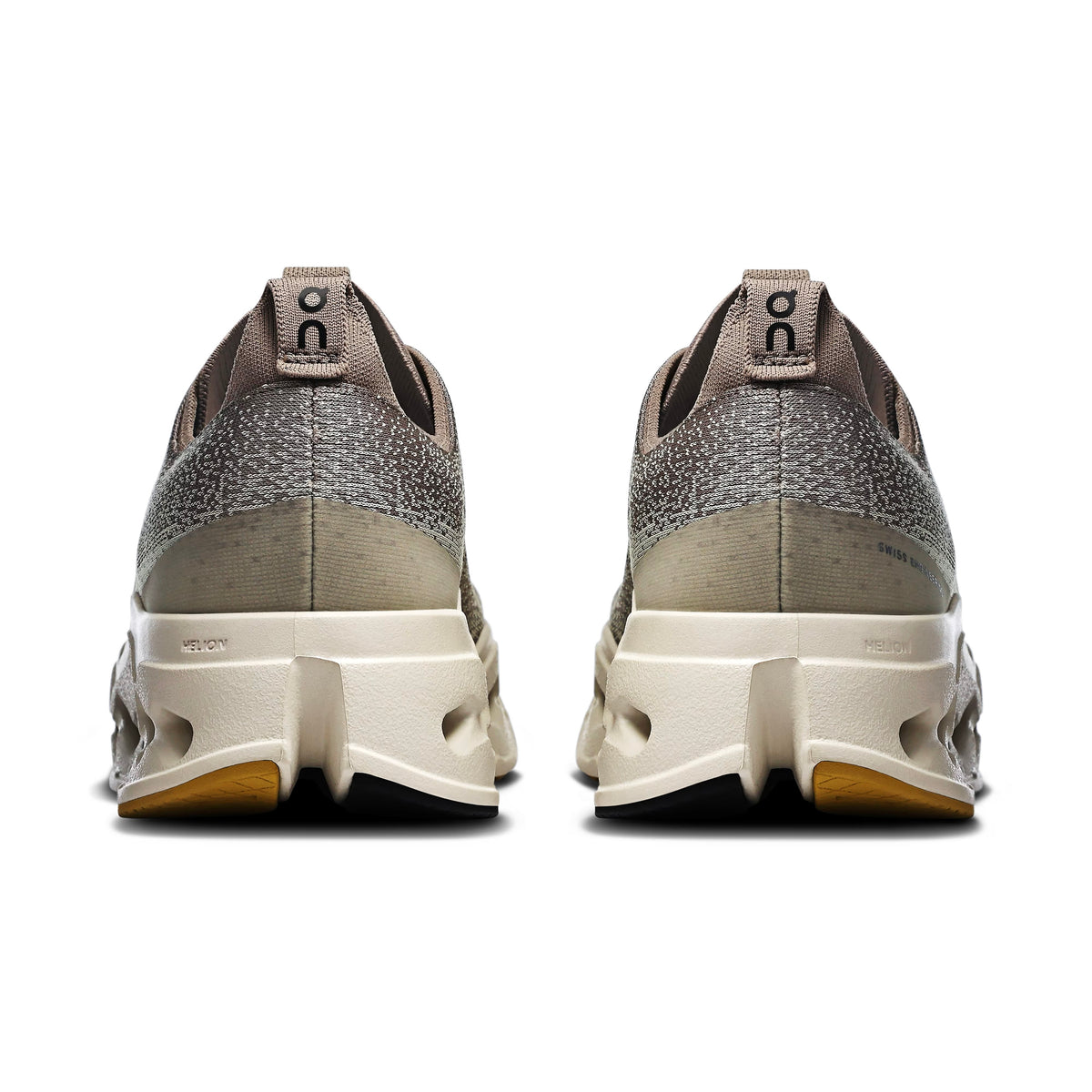 Winniemodo,Winnie modo,On Cloudsurfer Max sneaker, On Cloudsurfer Max, On Cloudsurfer Max grey,On cloud running shoes,On clou