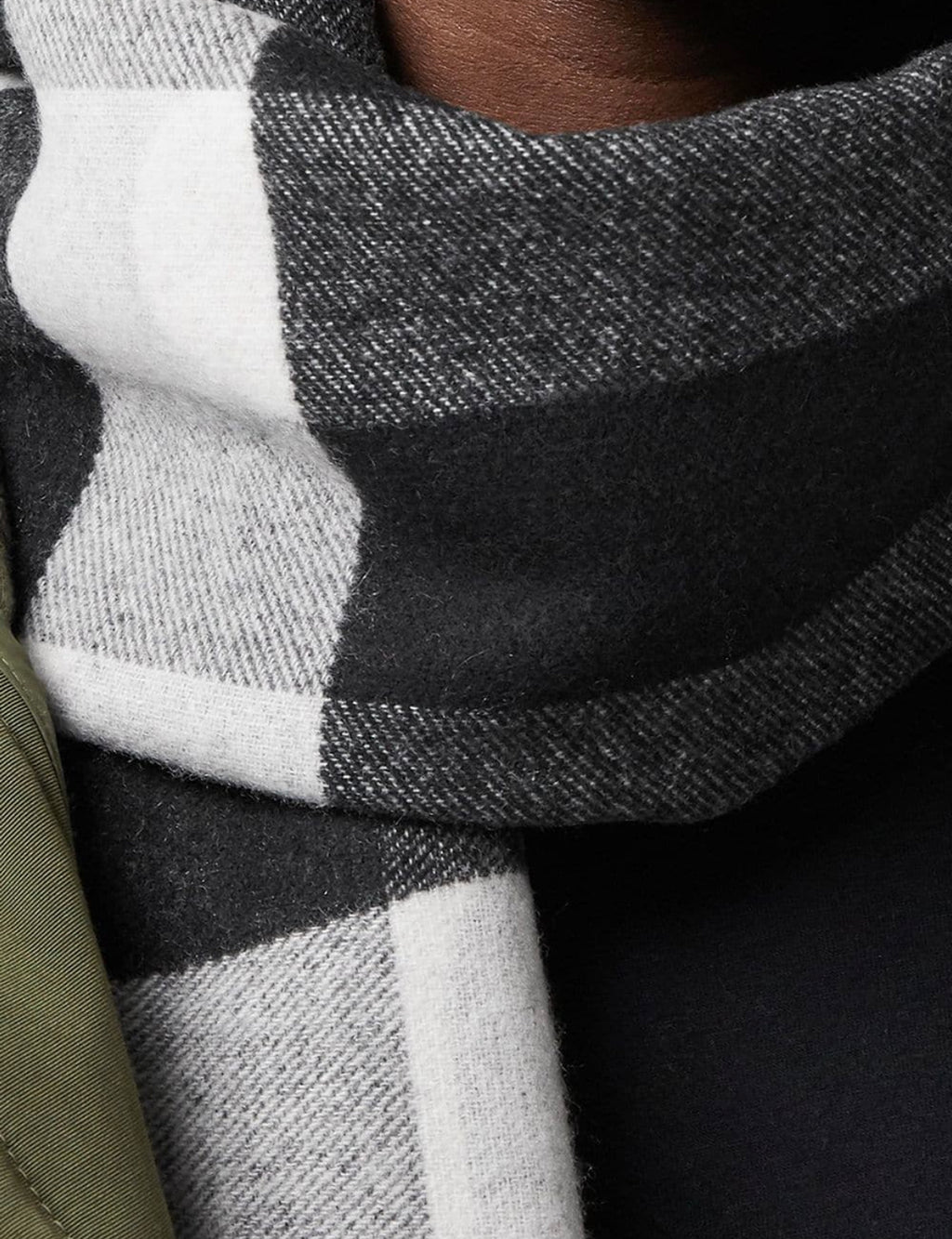 Burberry reversible logo scarf