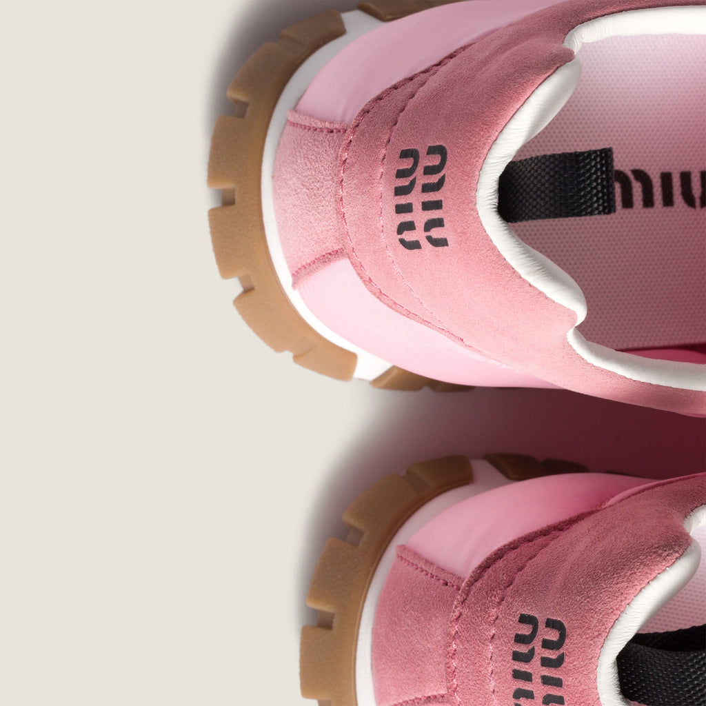 Winniemodo,Winnie modo,MIU MIU 5E417E,MIU MIU sneaker,MIU MIU sneaker sale,MIU MIU sneaker pink,MIU MIU sneakers pink sale,MI