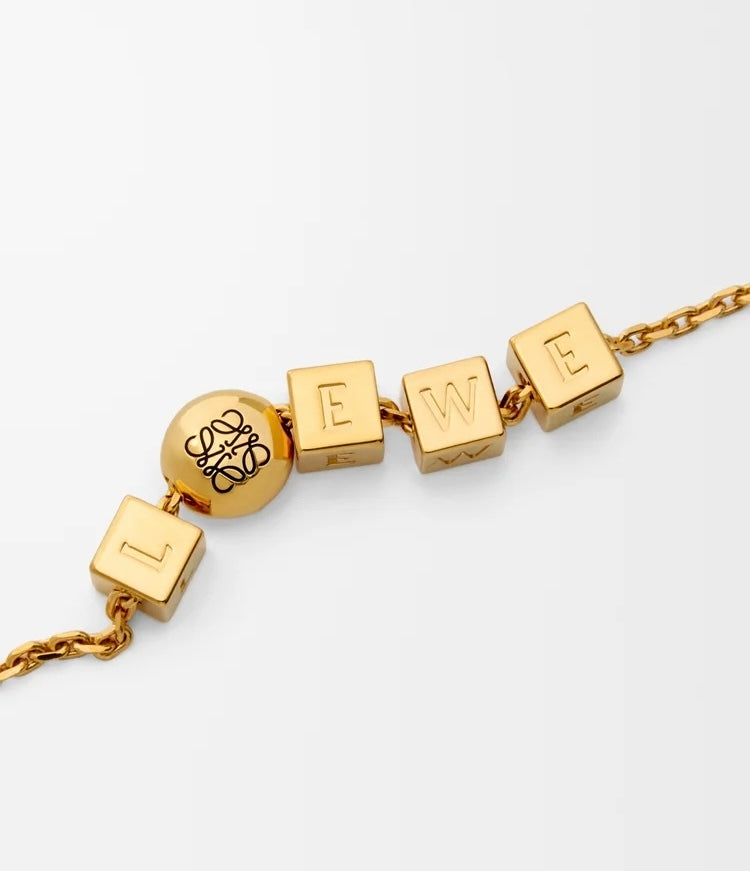 Winniemodo,Winnie modo,Loewe pebble cube necklace,Loewe necklace,Loewe necklace sale,Loewe cube necklace,Loewe gold necklace,