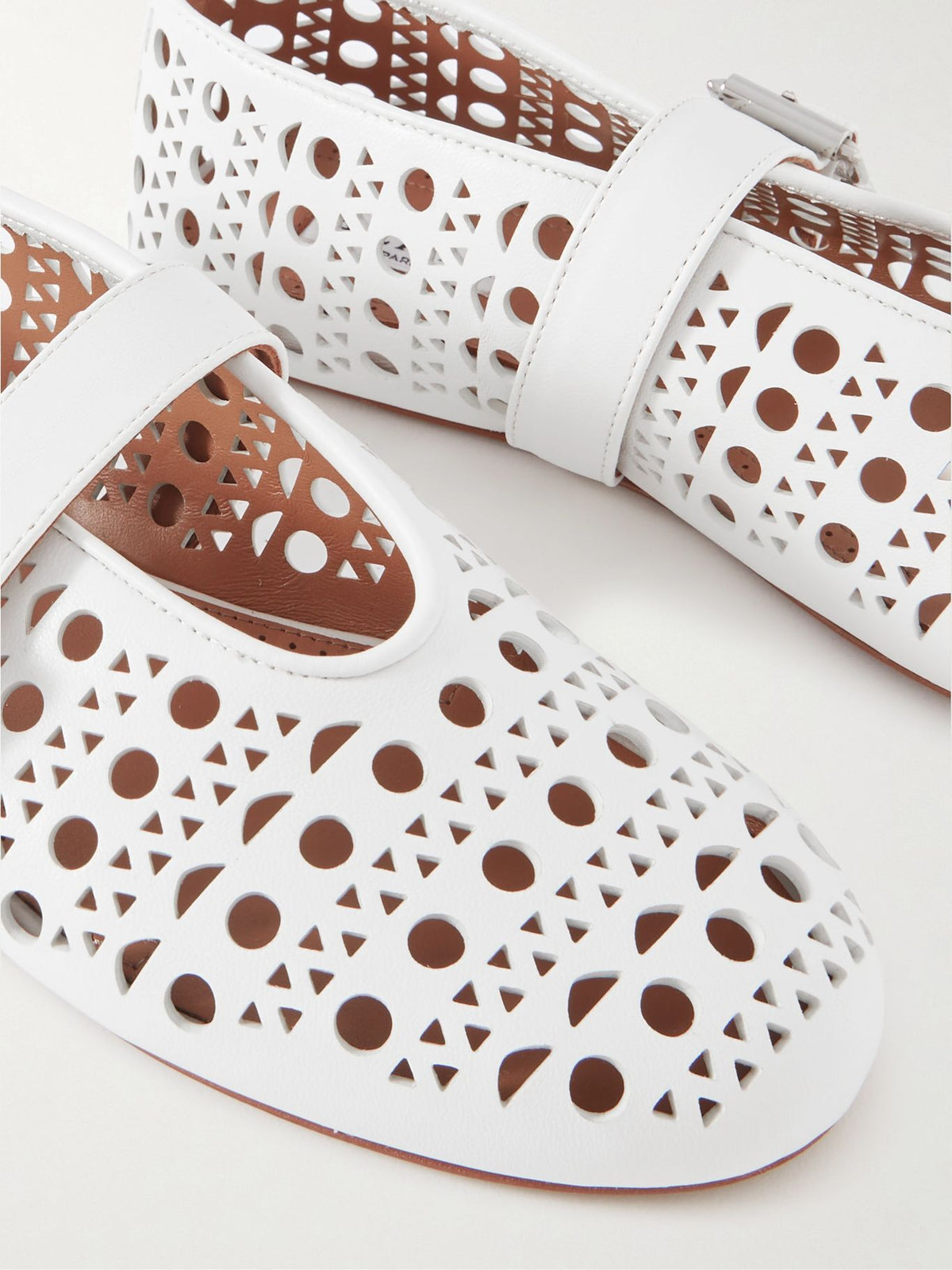 Winniemodo,Winnie modo,Alaïa cut out leather ballerinas,Alaïa ballerinas,Alaïa ballerinas sale,Alaia flat,Alaia flat sale,Ala
