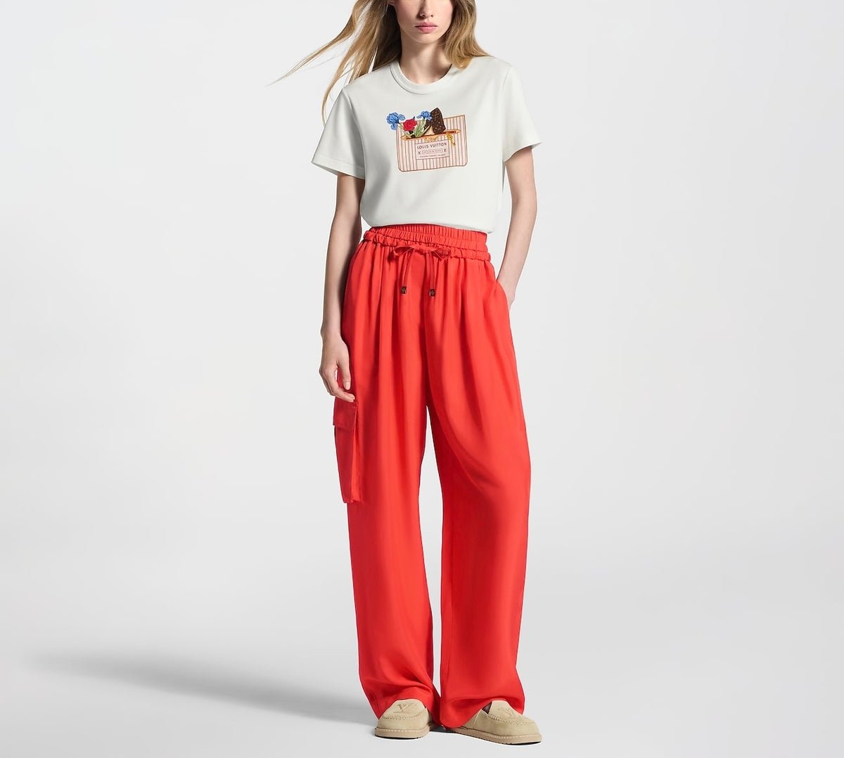 Winniemodo,Winniemodony,Louis Vuitton 1AK1I0,Louis Vuitton t-shirt sale,LV tee women discount,LV tee outlet,Luxury t-shirt,Lu