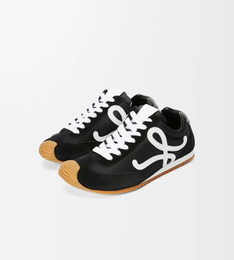 Winniemodo,Winnie modo,Loewe ballet runner 2.0,Loewe ballet sneaker,Loewe sneaker,Loewe sneaker sale,Loewe sneaker black,Loew