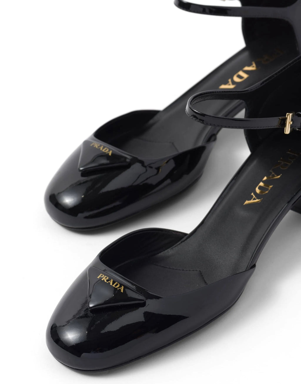 Prada 1E708L,Prada triangle logo patent pumps,Prada black pumps,Prada black heels,Prada chunky heel,Prada black chunky heels,