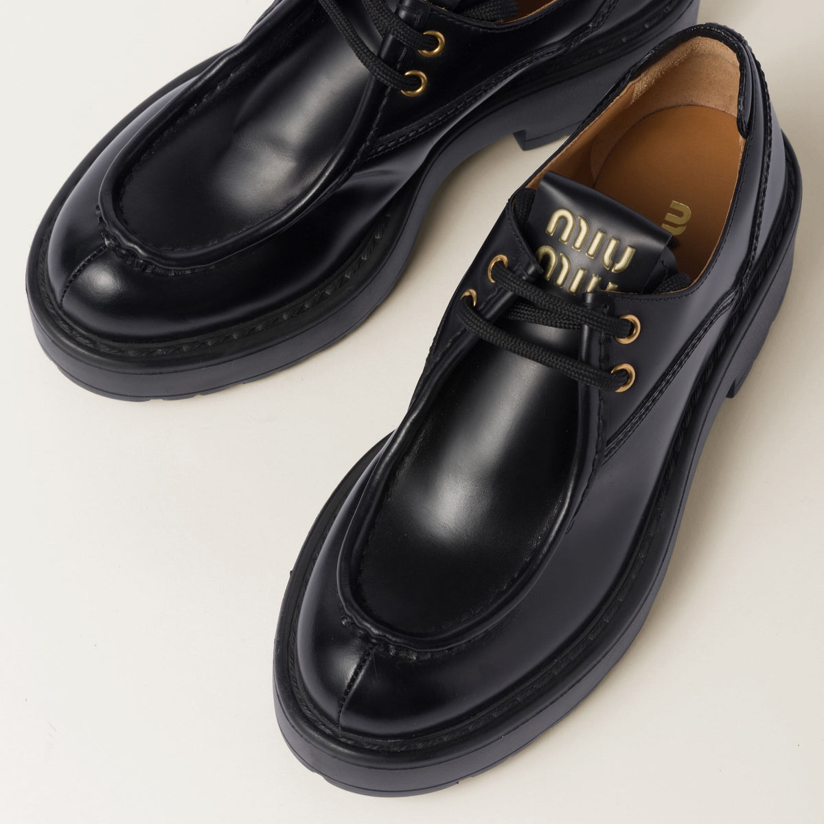 MIU MIU 5E964D,Miu Miu leather lace up shoes,Miu Miu black leather shoes,MIU MIU chunky heel,MIU MIU black shoes,MIU MIU wome