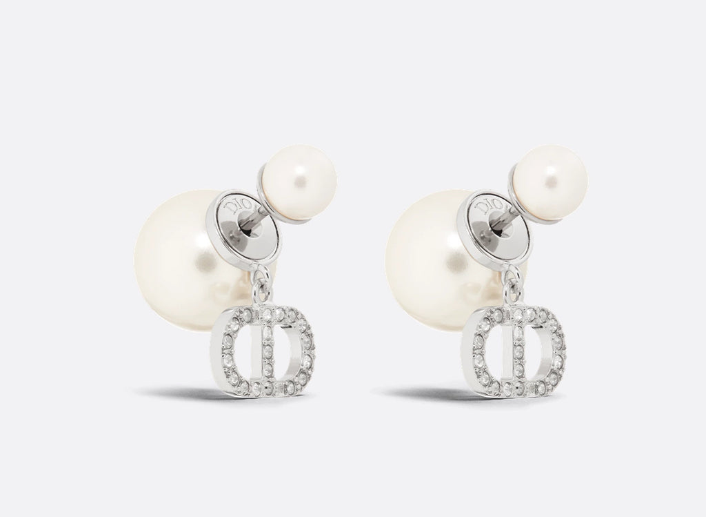 Winniemodo,Winnie modo,Dior tribales earrings,Dior earrings,Dior earrings sale,Dior pearls earrings,Dior pearls earrings sale