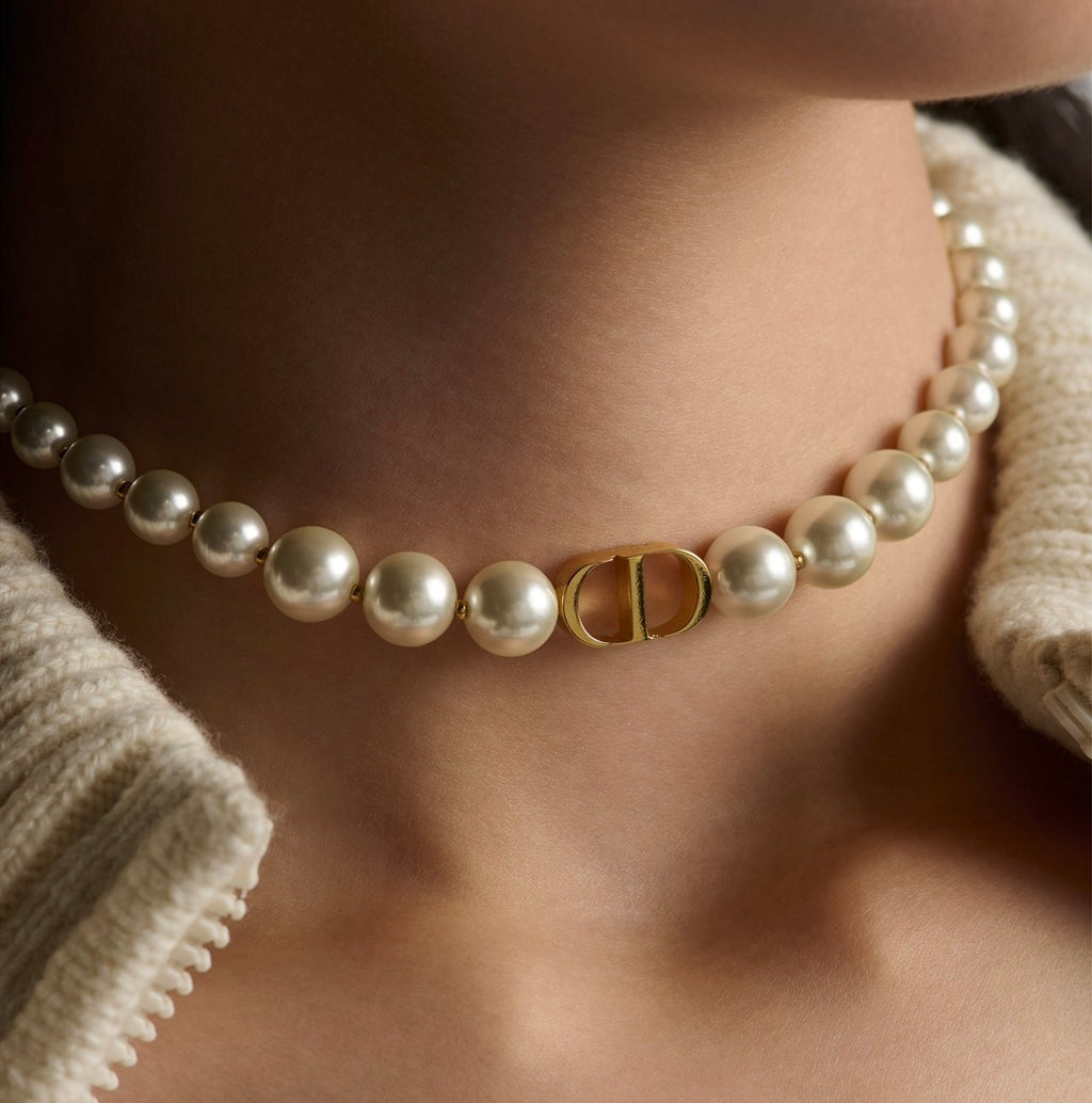 Winniemodo,Winnie modo,Dior 30 Montaigne choker,Dior choker,Dior choker sale,Dior necklace,Dior necklace sale,Dior pearls cho