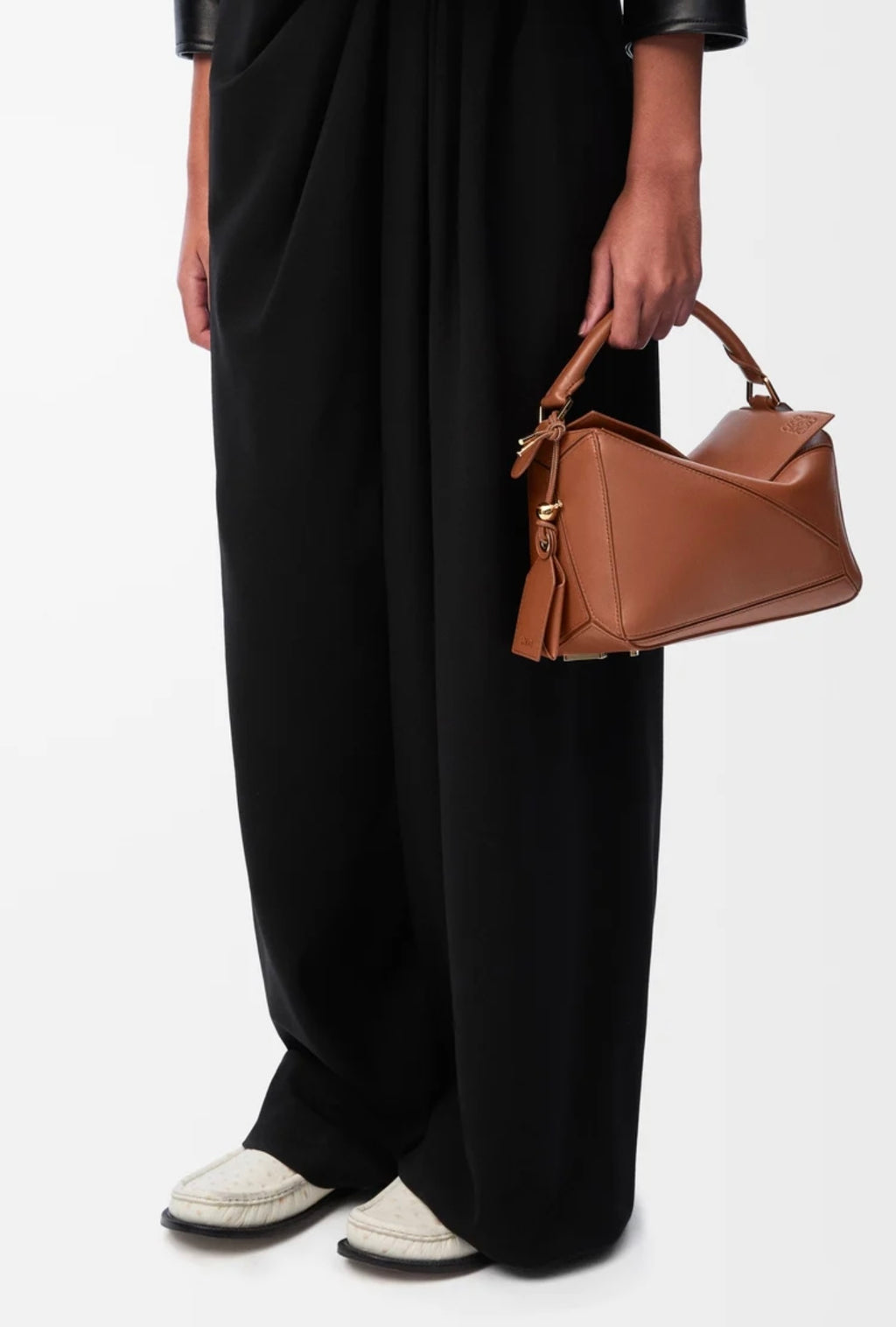Loewe puzzle bag,Loewe puzzle brown bag,Loewe puzzle bag small,Loewe small featherlight puzzle bag,Loewe bag,Loewe Lambskin p