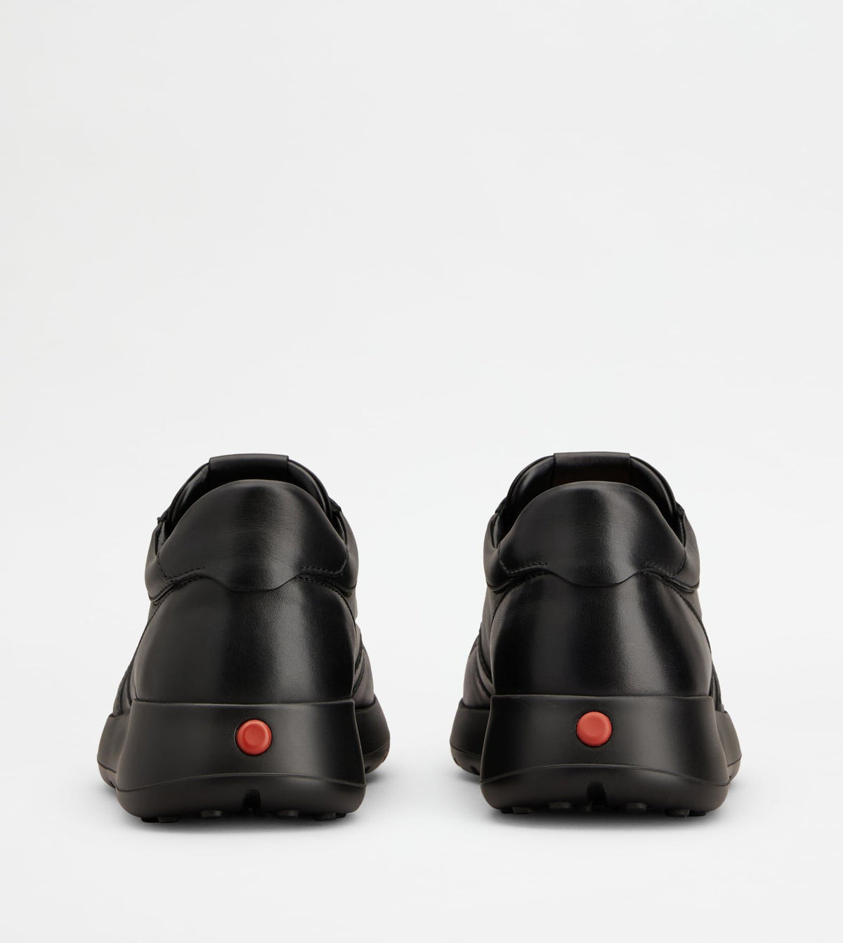 Winniemodo,Winnie modo,Tods XXM79K0Z281THCB999,Tod’s red dot sneakers,Tod’s sneaker,Tod’s sneaker all black,Tod’s sneaker sal