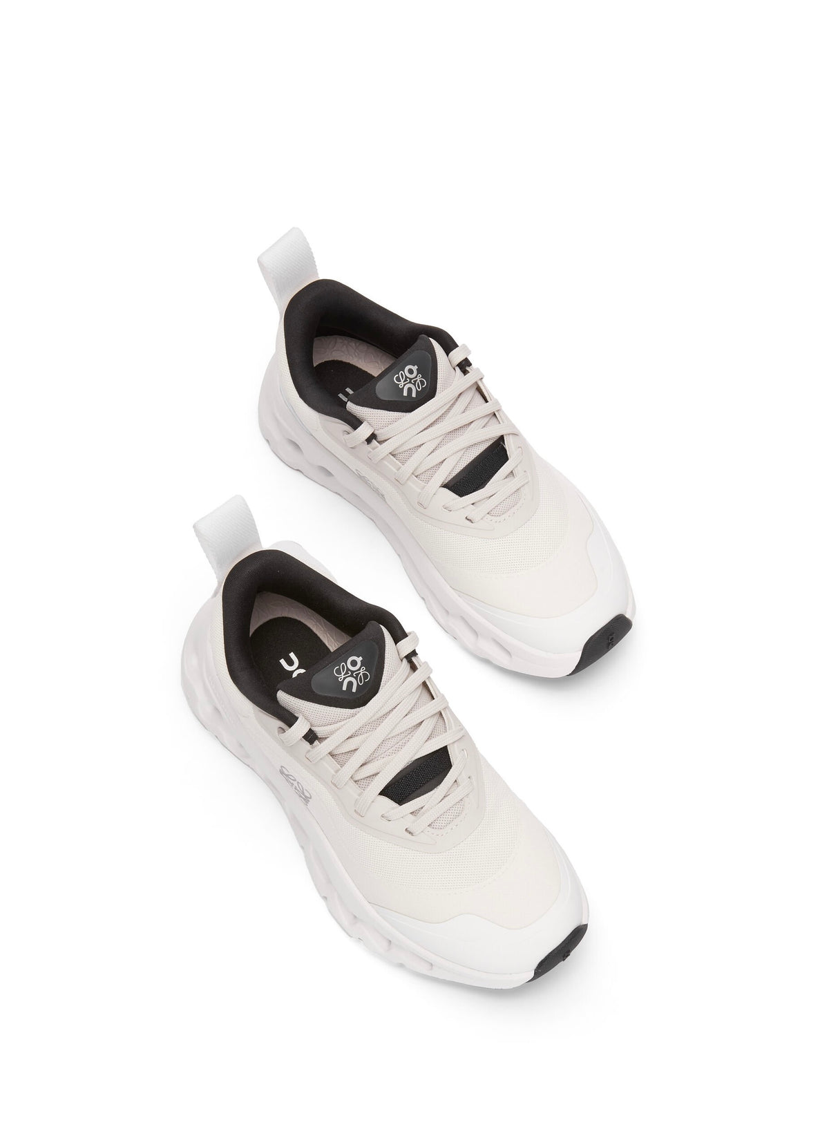 Loewe Cloudtilt 2.0 sneaker,Loewe x on cloud,Loewe x on cloudtilt sneakers,Loewe on Cloudtilt white sneaker,on Cloudtilt x Lo