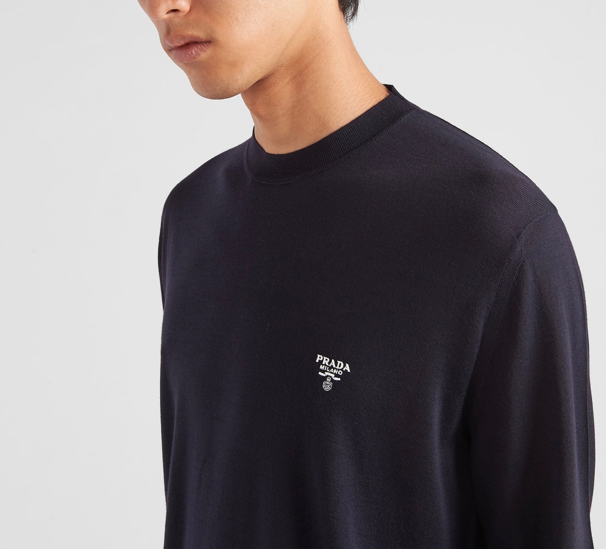 Winniemodo,Winnie modo,Prada UMB264,Prada superfine wool crew neck sweater,Prada sweater,Prada sweater navy,Prada sweater men