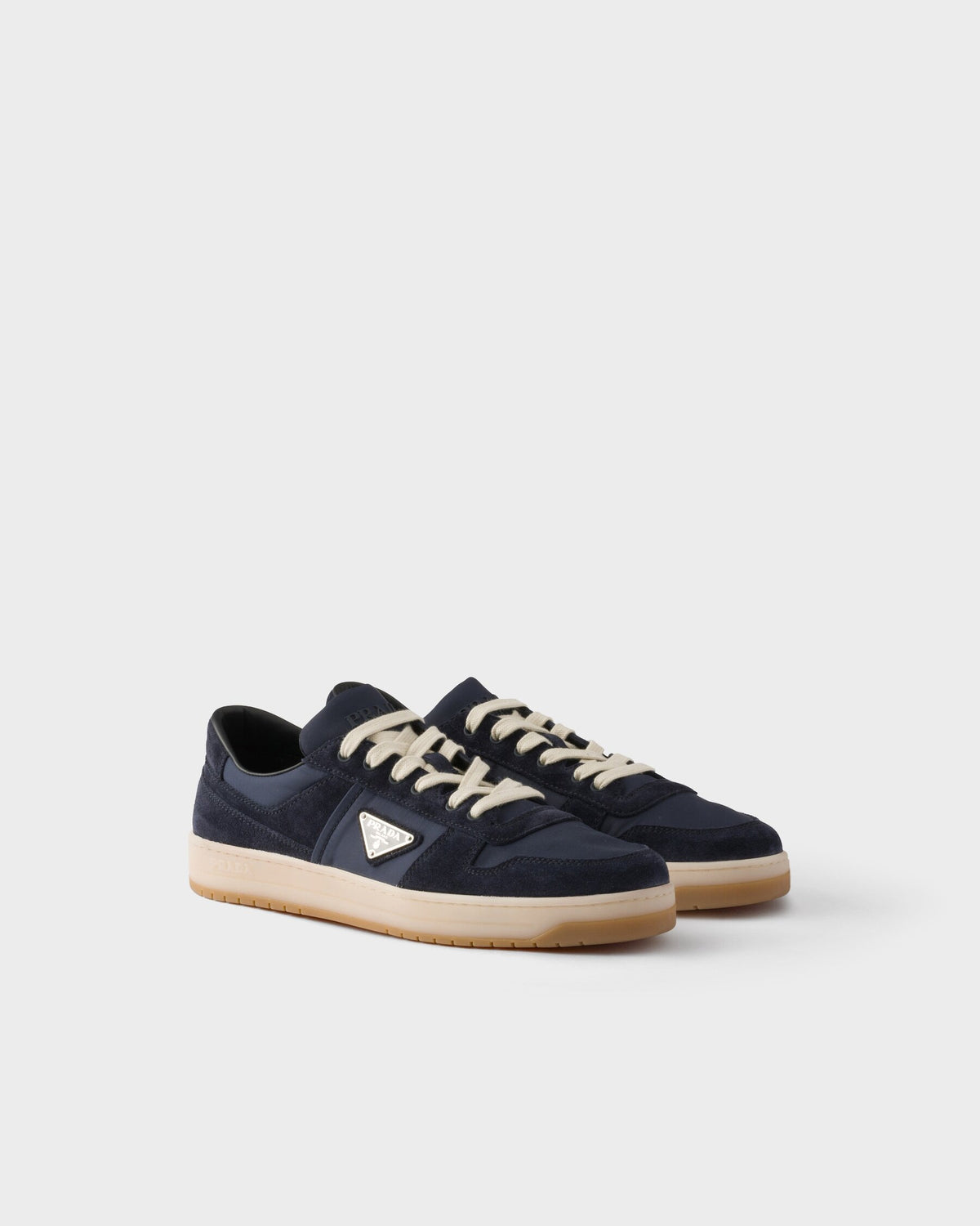 Winniemodo,Winniemodony,Prada 2EE364,Prada downtown re-nylon sneakers,Prada downtown sneaker,Prada sneaker blue suede,Prada s