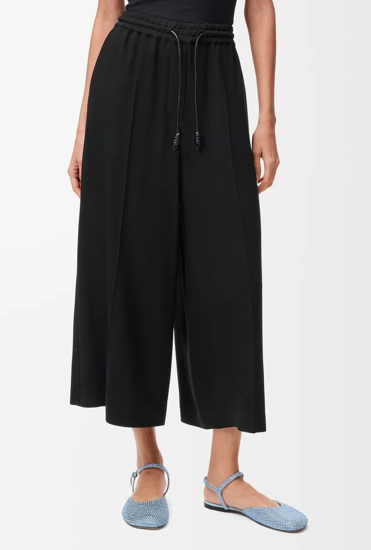 Winniemodo,Winnie modo,Loewe S359Y04XGX,Loewe cropped trousers,Loewe trousers,Loewe trousers black,Loewe trousers sale,Loewe