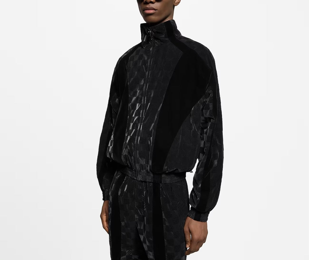 Winniemodo,Winnie modo,Louis Vuitton 1AHBG3,LV 1AHBG3,Louis Vuitton Damier tracksuit top,LV DAMIER jacket,Louis Vuitton black