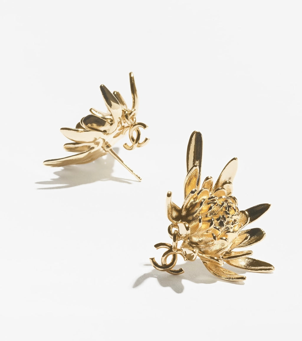 Winniemodo,Winniemodony,Chanel studs,Chanel earrings,Chanel earrings discount,Chanel stud discount,Chanel earrings sale,Chane