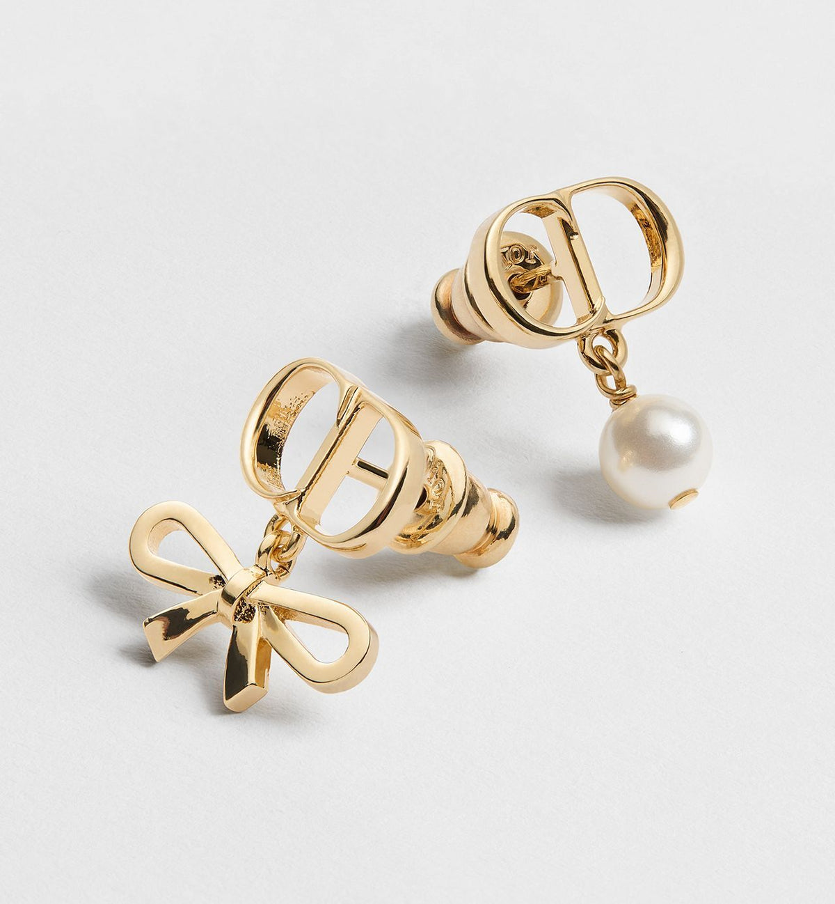 Winniemodo,Winniemodony,Dior E4837WOMRS,Dior bow earrings,Dior earrings sale,Dior bow studs,Dior earrings discount,Dior acces