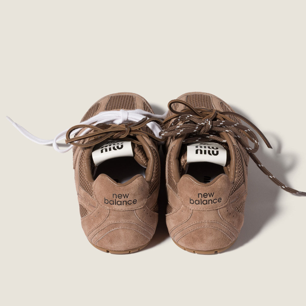 Winniemodo,Winniemodony,MIU MIU x NB,MIU MIU 5E165E,MIU MIU x New balance sneaker,NB x Miu Miu sneaker sale,NB x Miu Miu 530